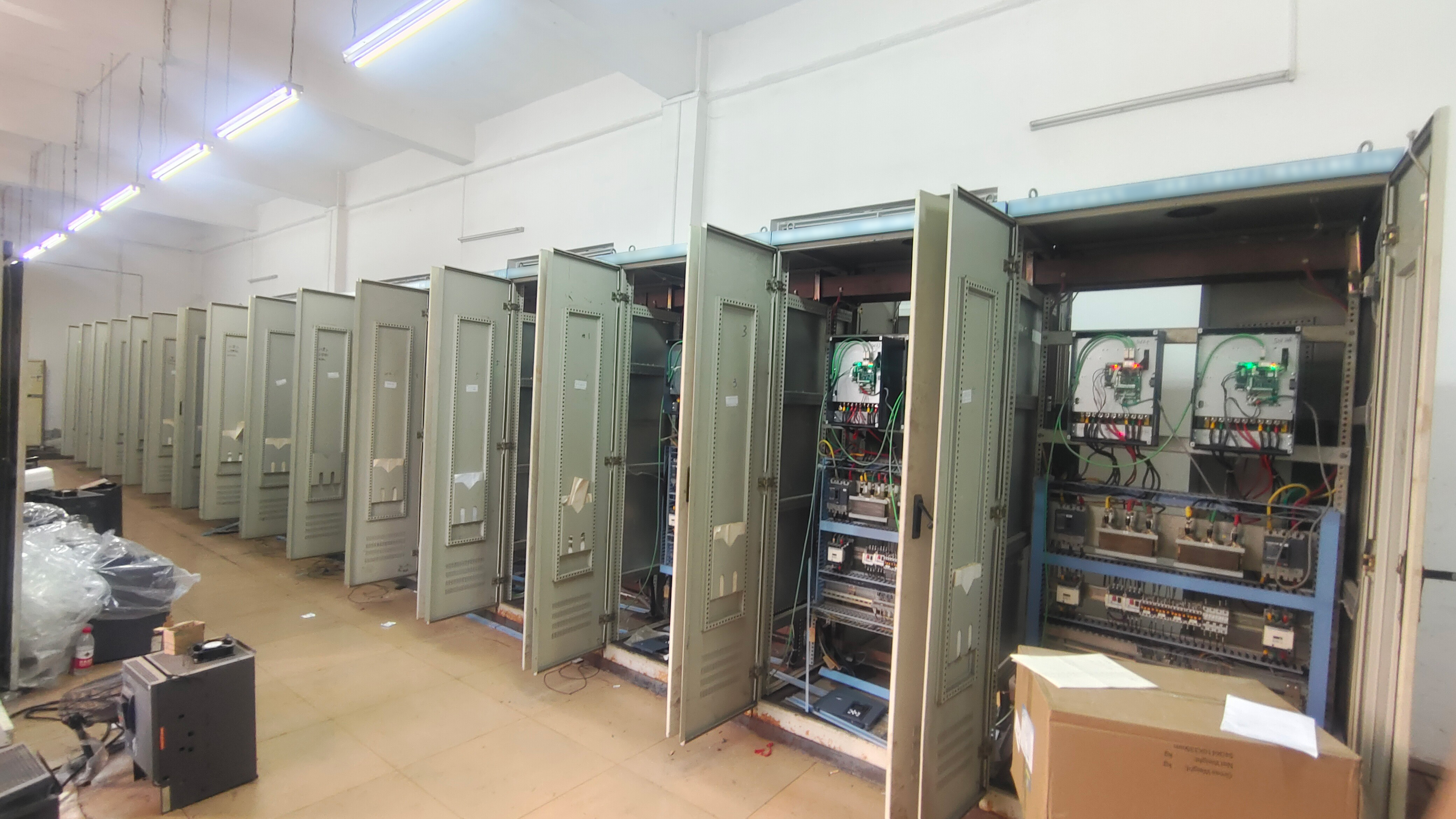 藍(lán)海華騰V9-H系列變頻器：助力鋼廠1250冷彎?rùn)C(jī)組生產(chǎn)線“煥新升級(jí)”！